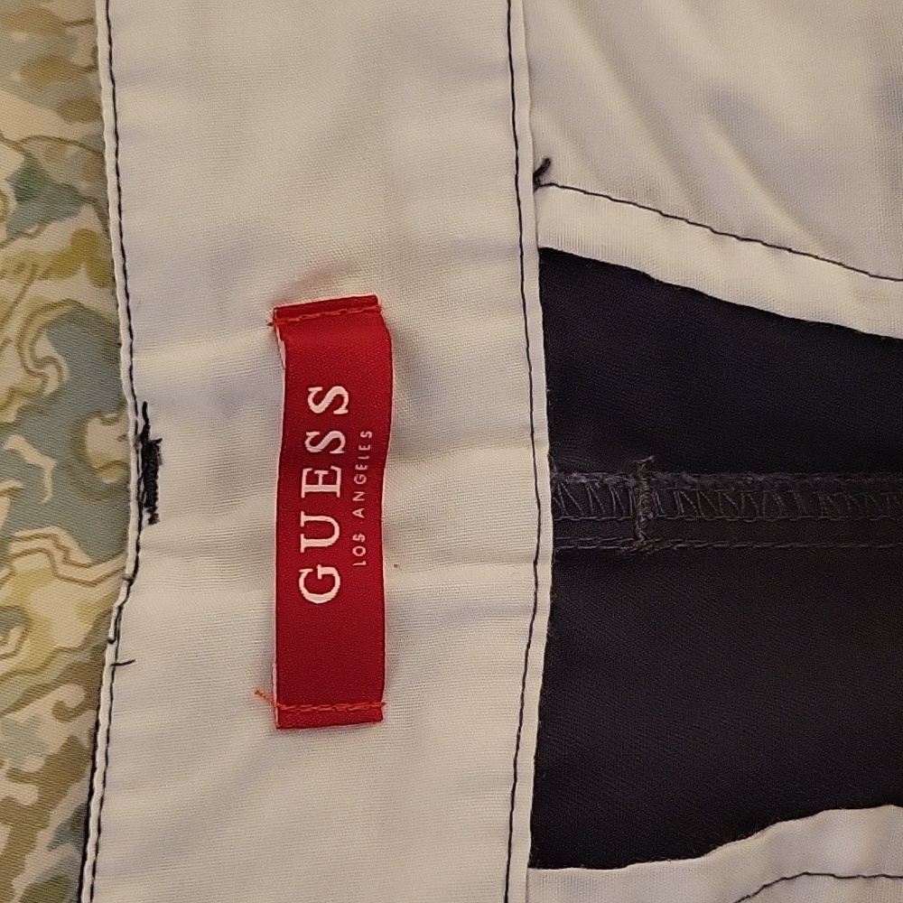 GUESS COTTON SHORTS - Picture 6 of 9